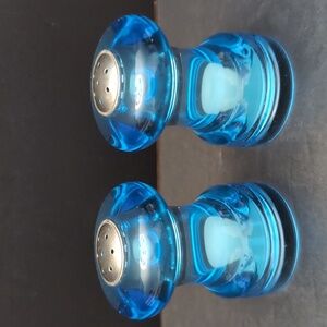 VGT, Blue Haix Acrylic/Lucite Salt And Pepper Shakers.